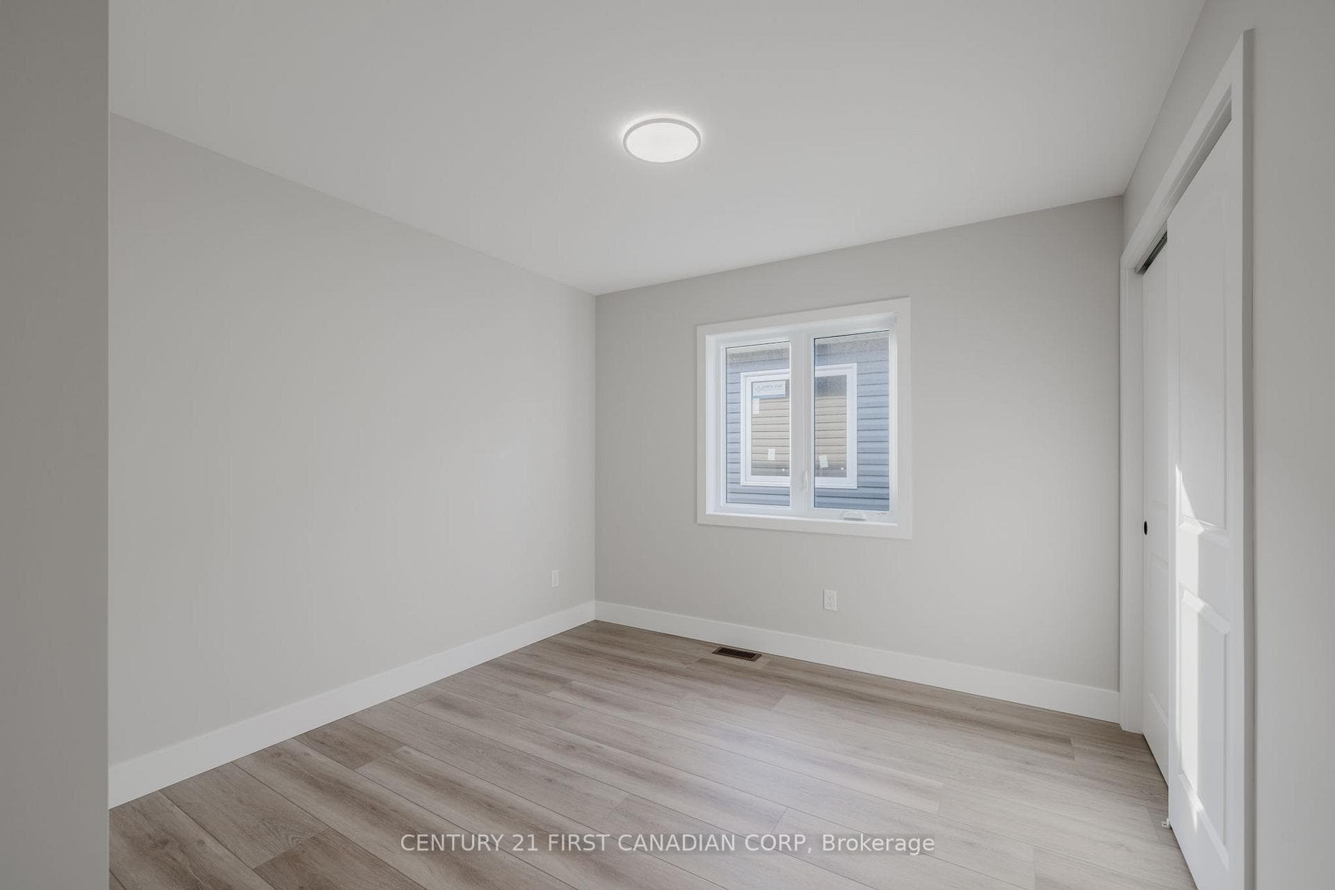 107 Victoria Avenue photo 25