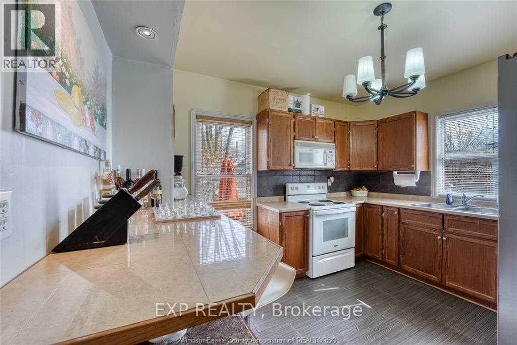 46 Chestnut Street photo 25