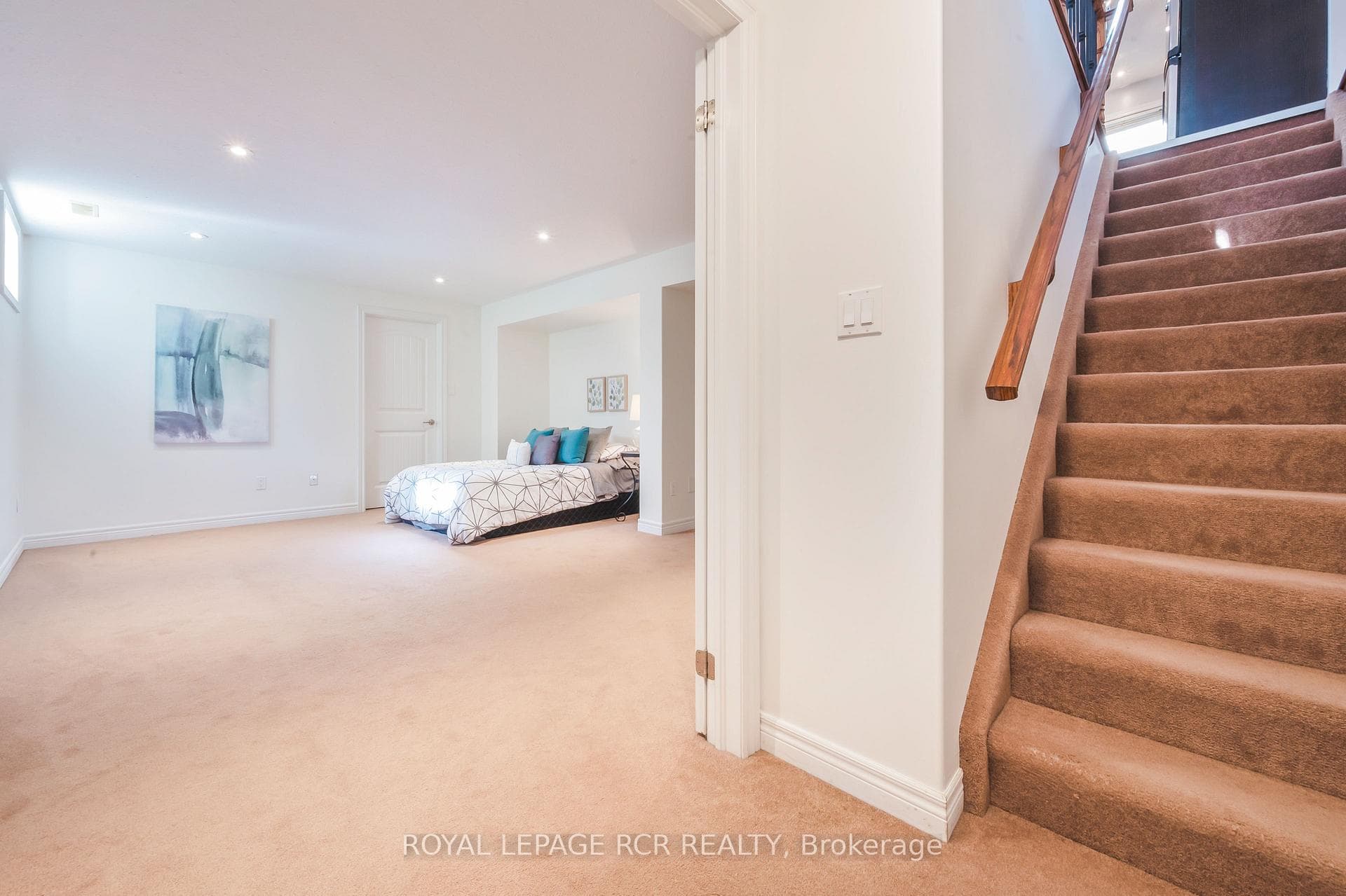 121 Fleming Way photo 20