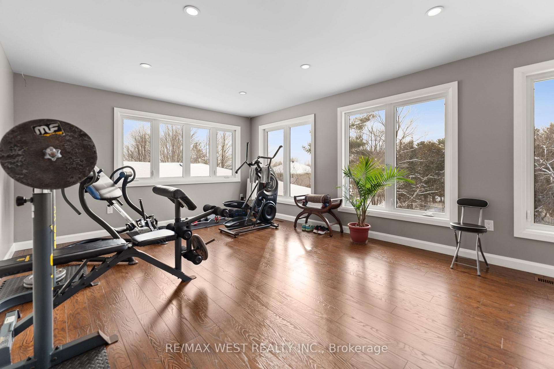222 Golf Course Road photo 13