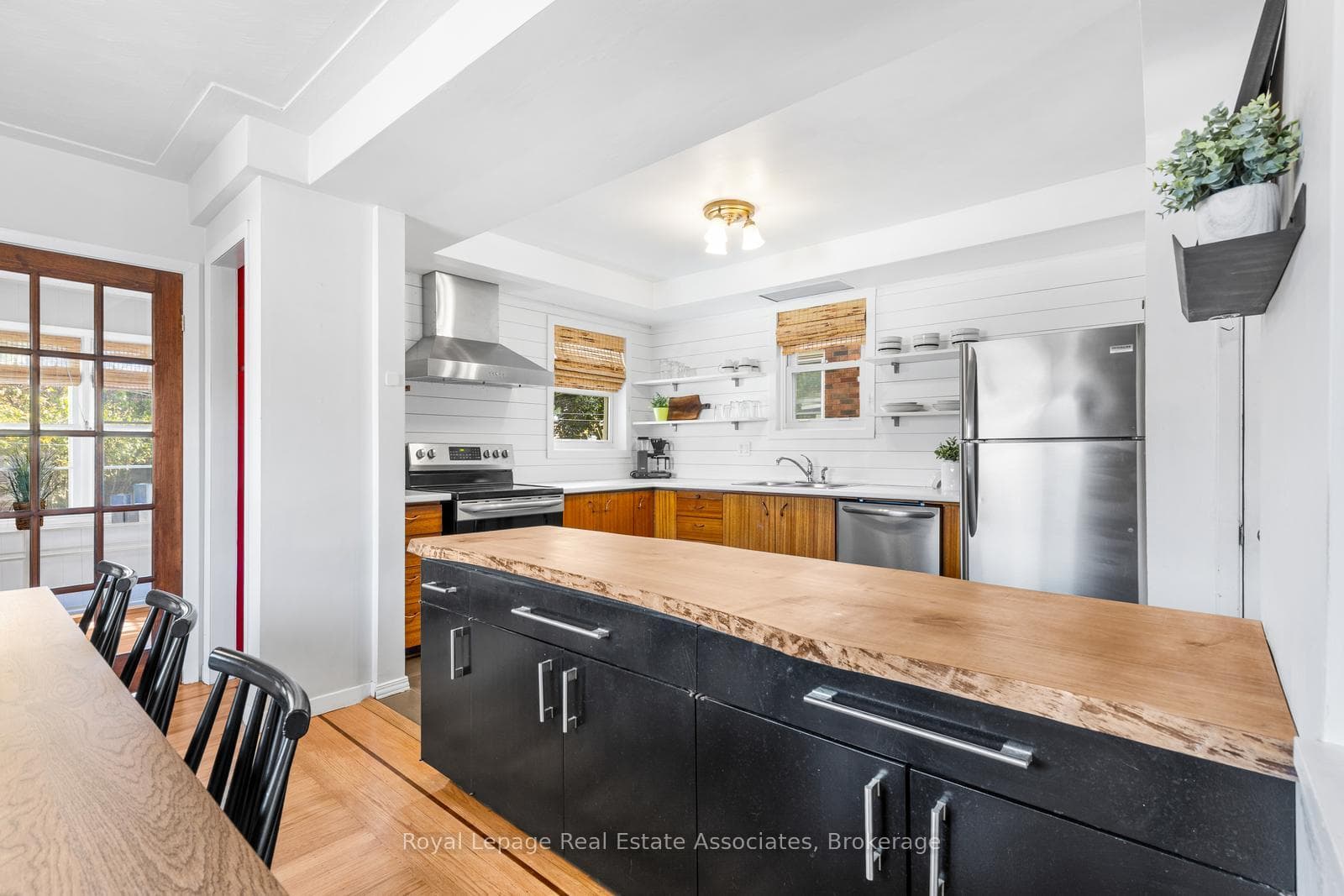 263 Houghton Avenue photo 12