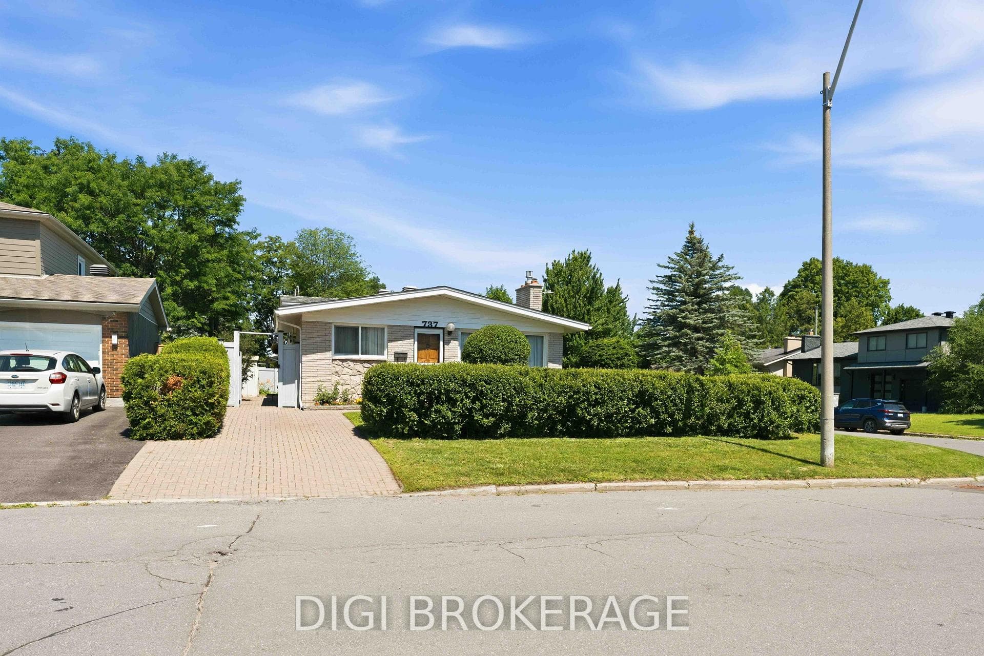 737 Southmore Drive photo 1