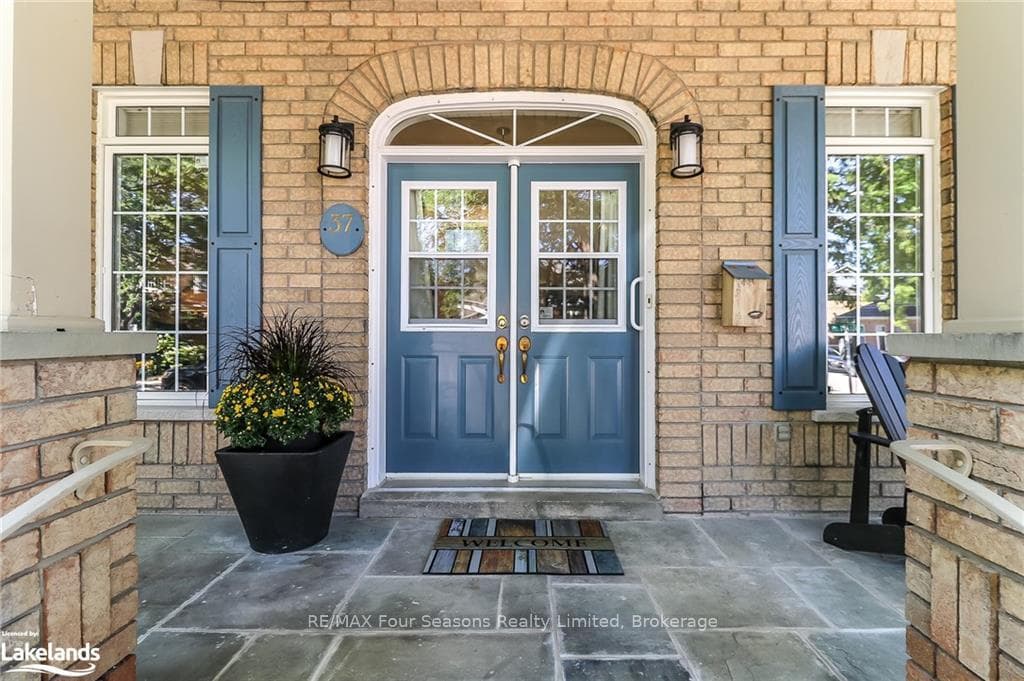 37 CALLARY Crescent photo 2