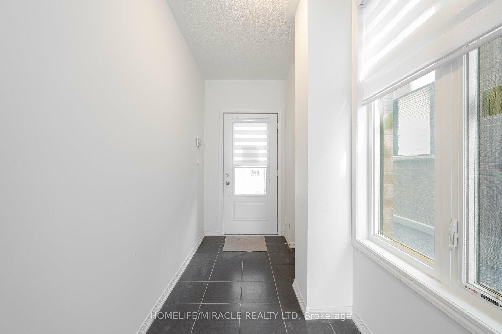 1441 Coral Springs Path photo 35
