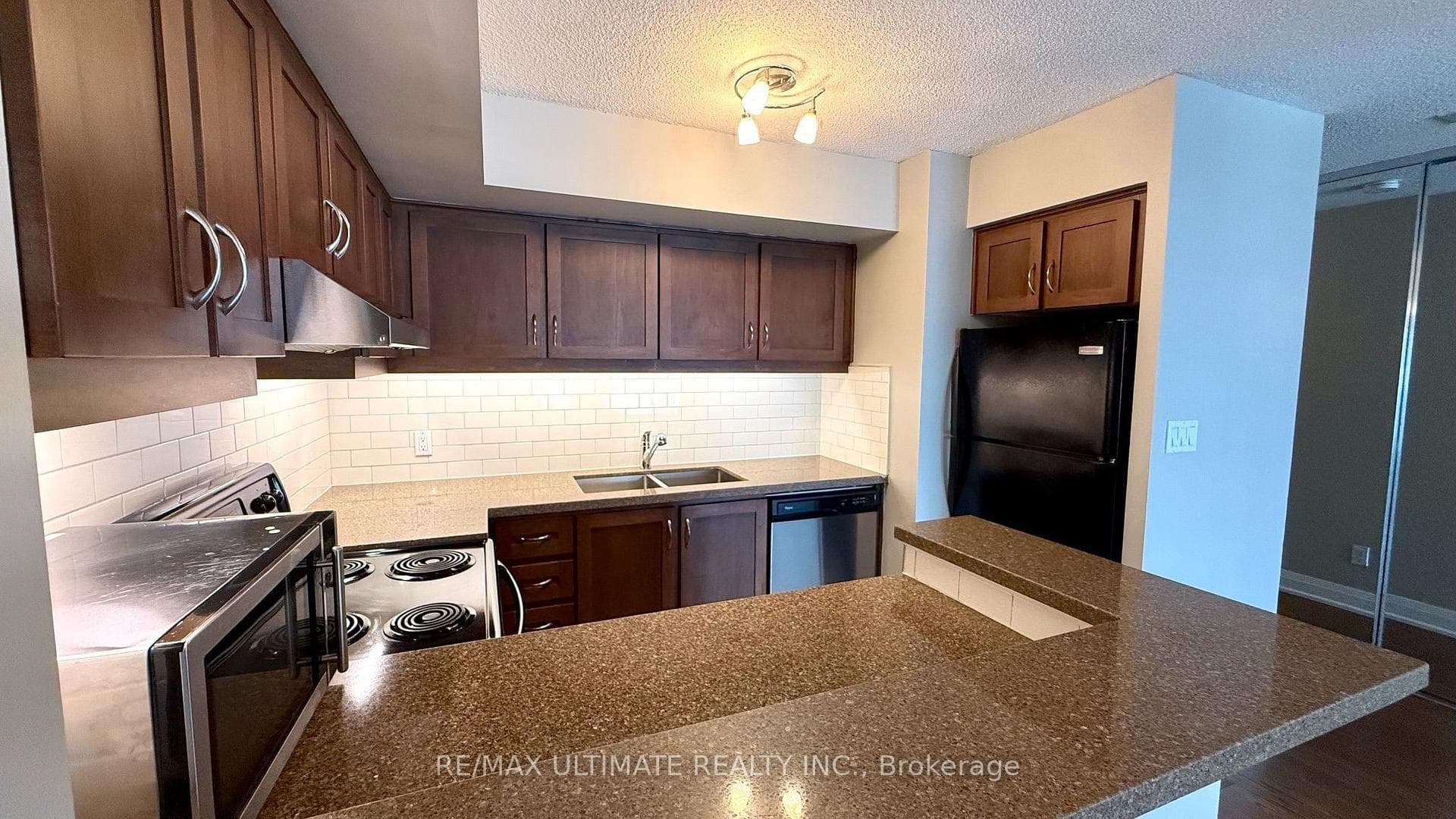 25 The Esplanade N/A Unit 913 photo 17