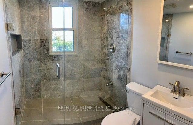 442 Broadway Avenue Unit Upper photo 8