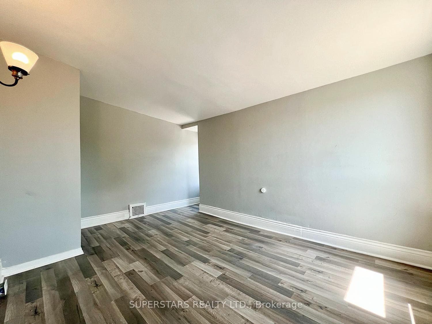 264 Weston Road photo 18