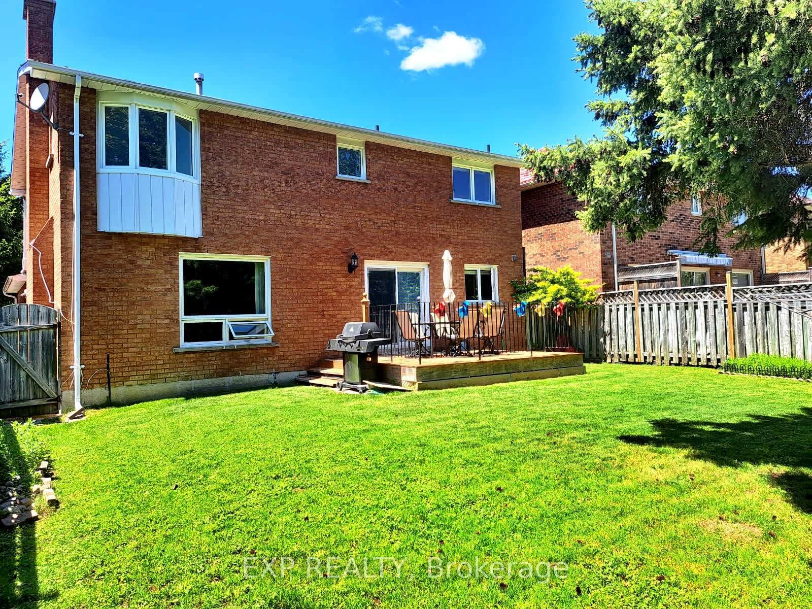 81 Southgate Crescent photo 3