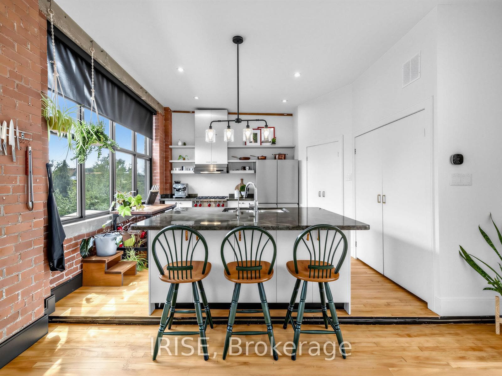 200 Clinton Street Unit 3 photo 9