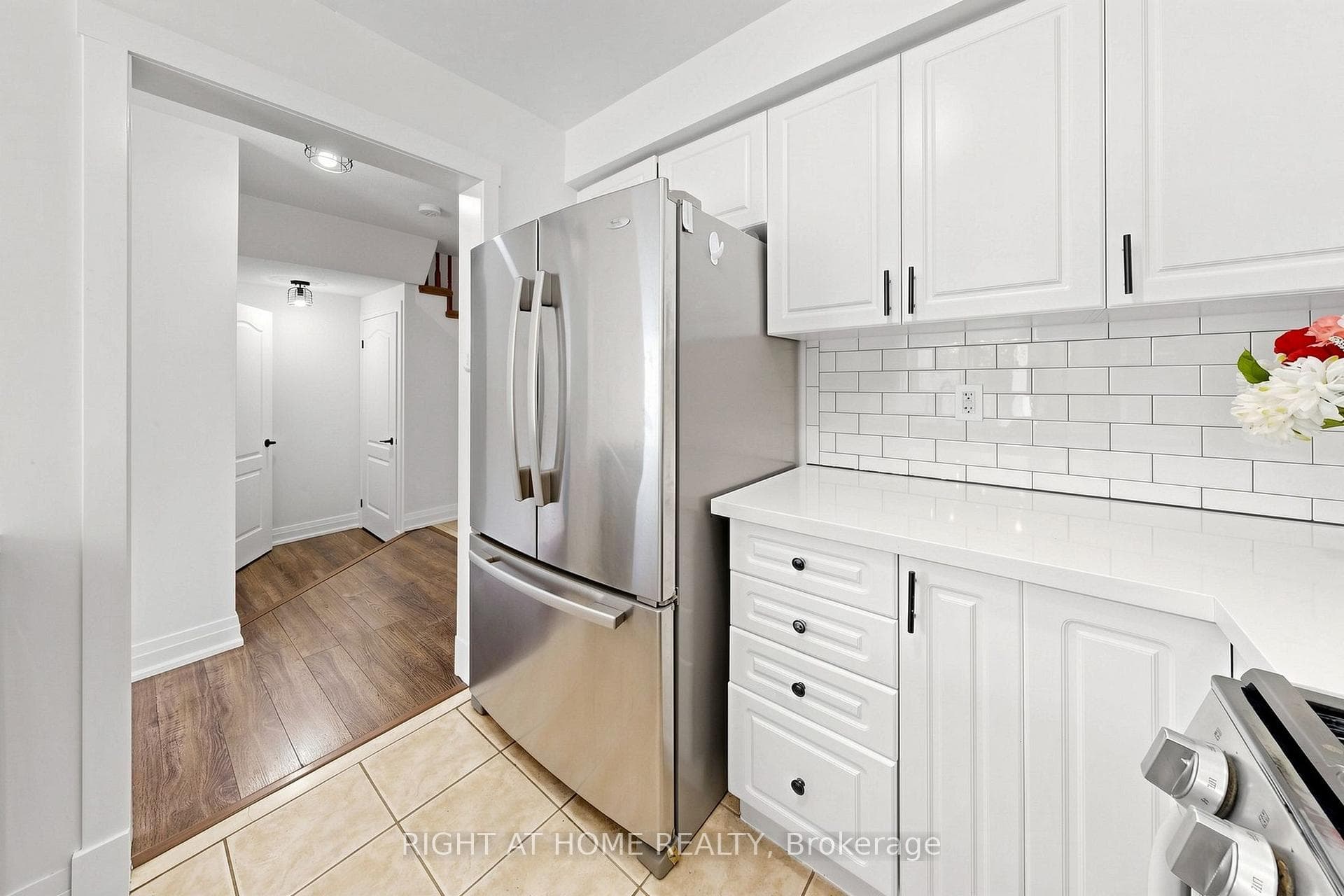 7 Macmillan Avenue photo 21