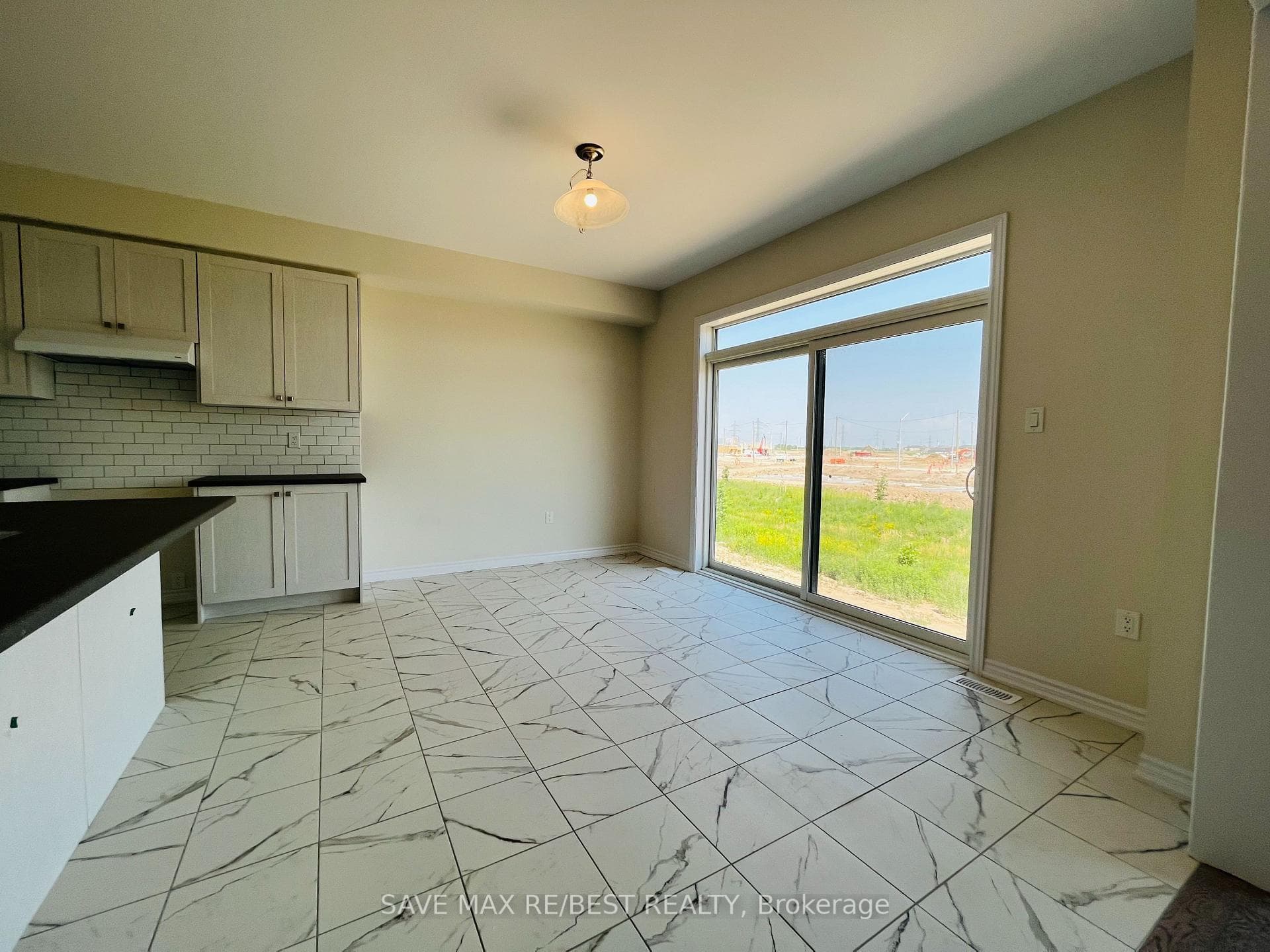 62 Explorer Way photo 4