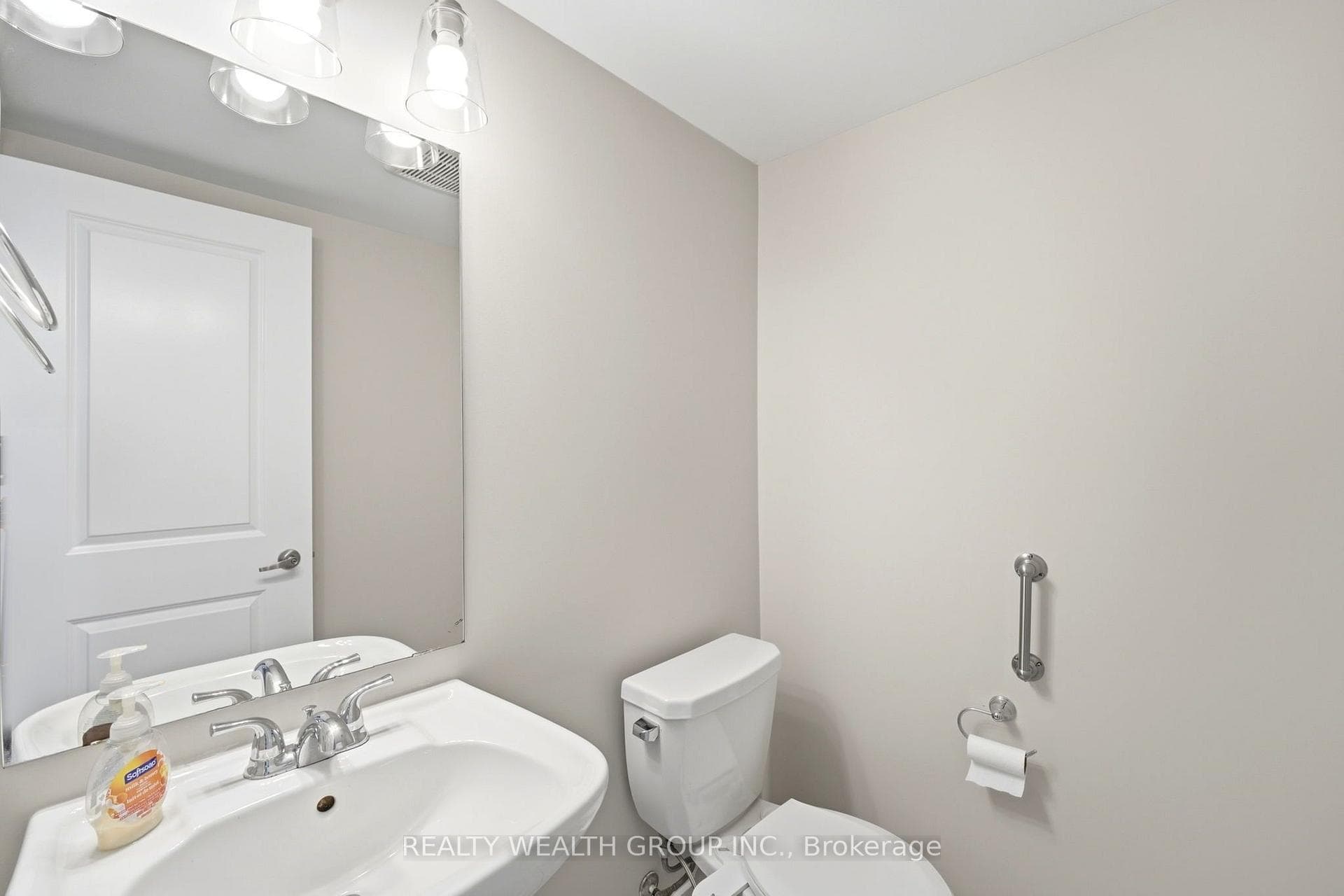 60 Parrotta Drive Unit 253 photo 14