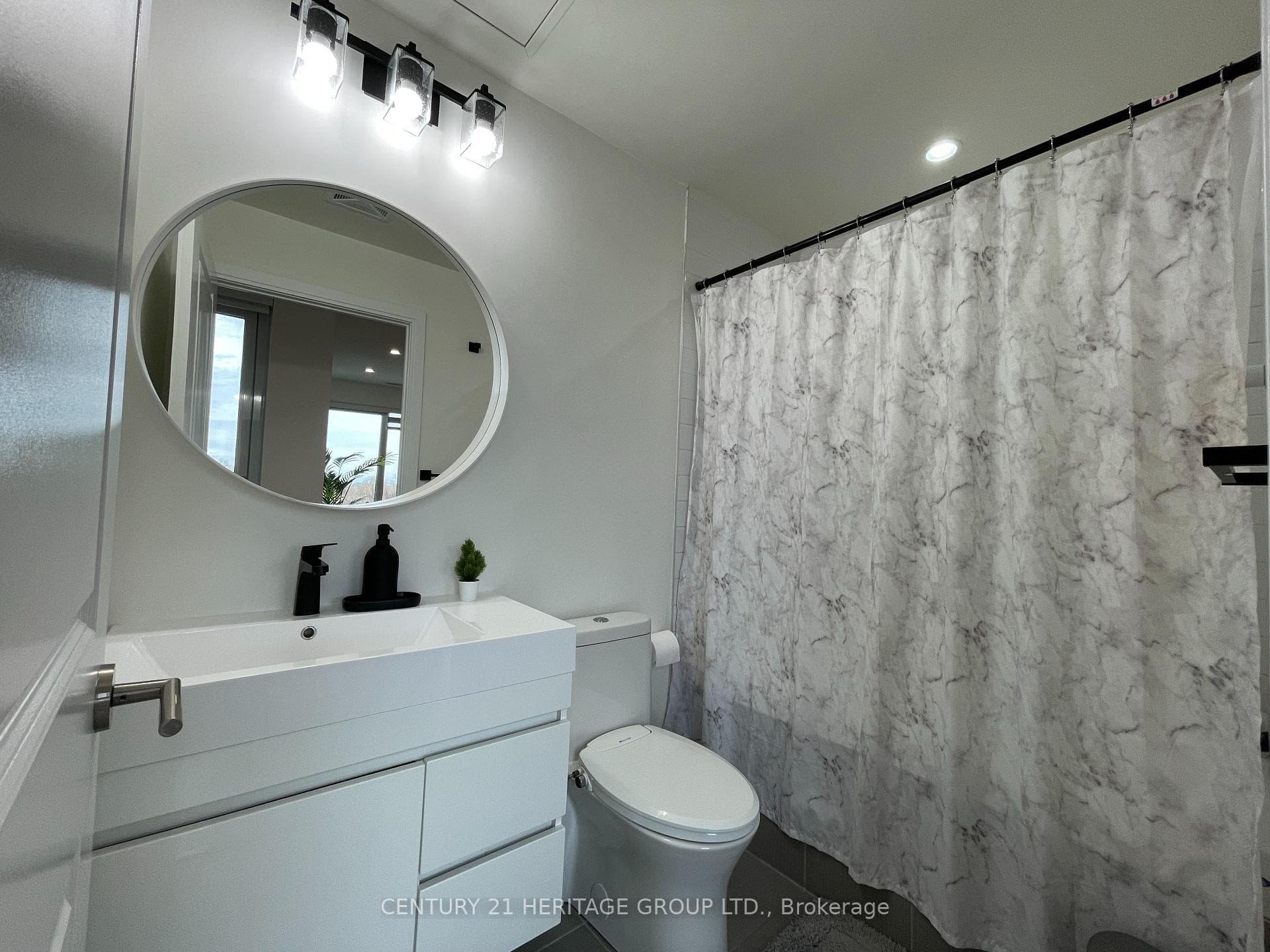 9600 Yonge Street Unit 516 photo 7