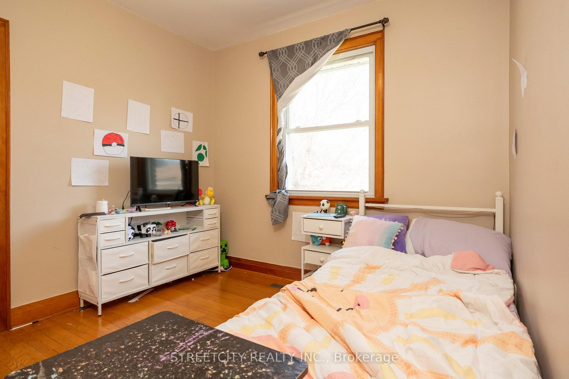 530 Hyde Park Avenue photo 29