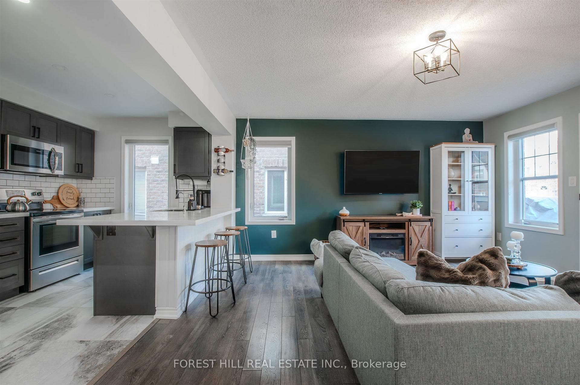 556 Buckeye Court photo 8