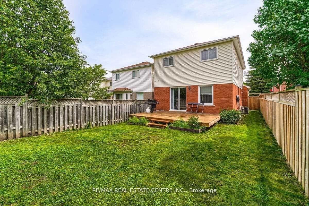 18 Galbraith Court photo 13
