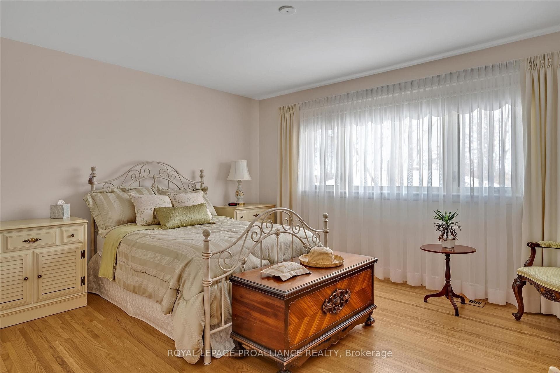 114 O'Carroll Avenue photo 18