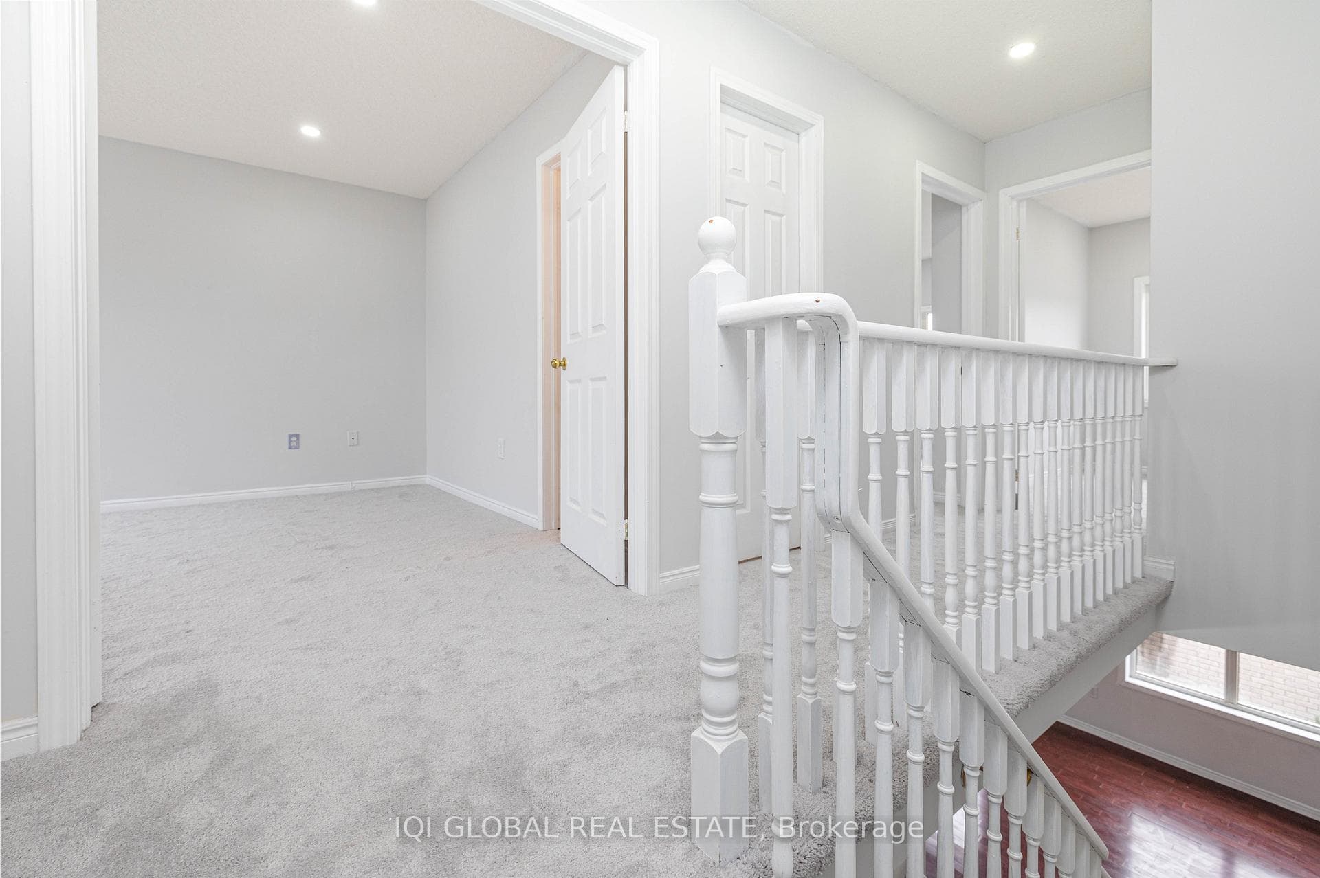 1075 Ellesmere Road Unit 84 photo 12