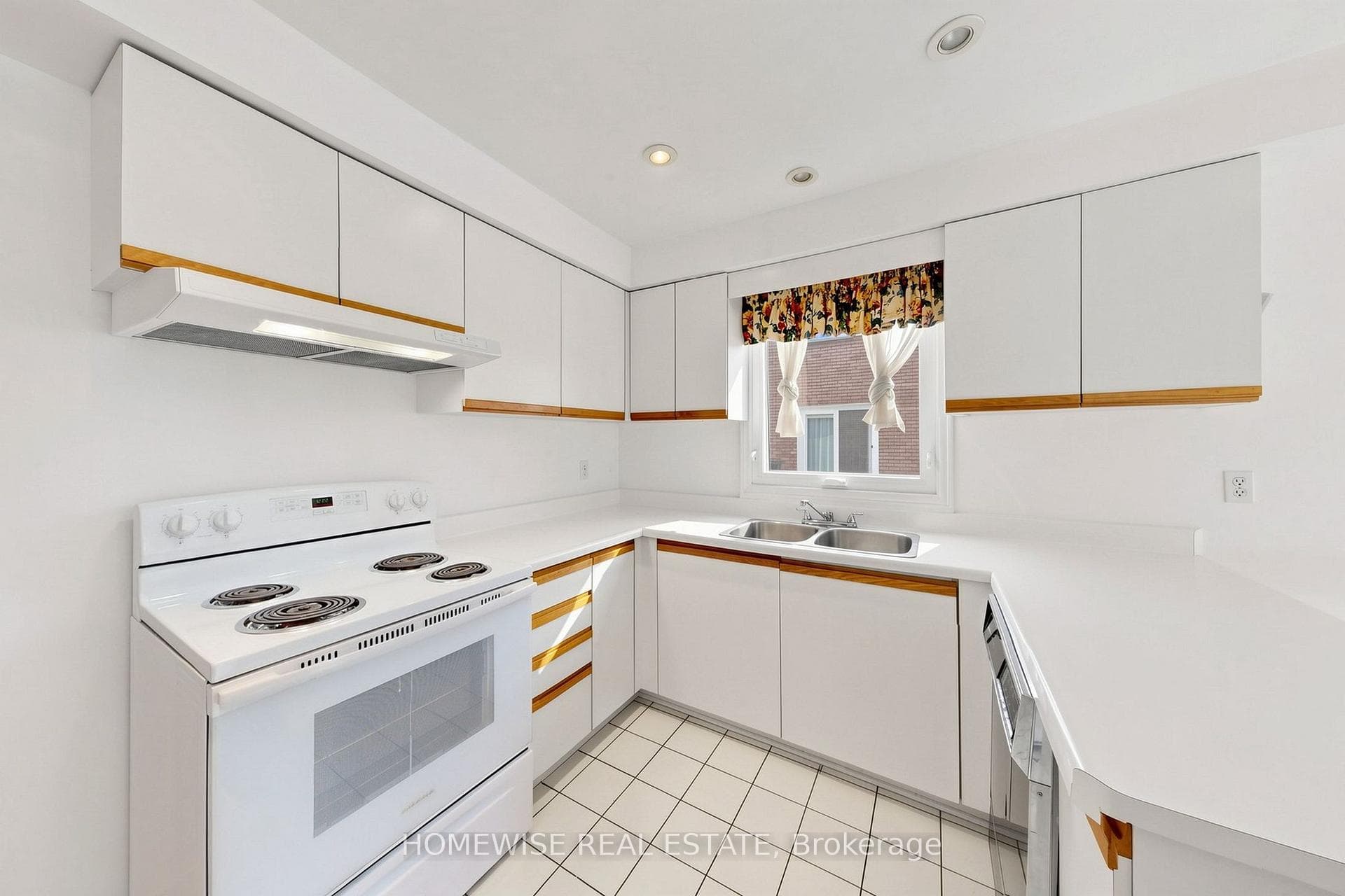 11 Briarcliffe Crescent photo 13