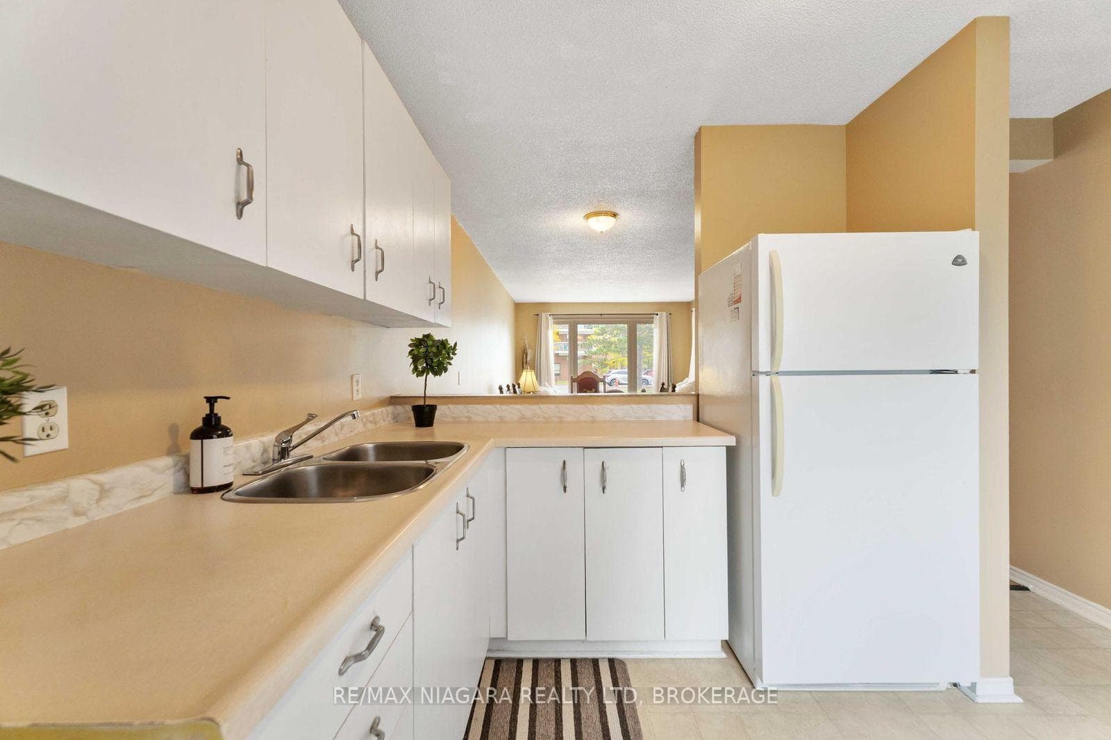 35 NOVA Crescent Unit 7 photo 19