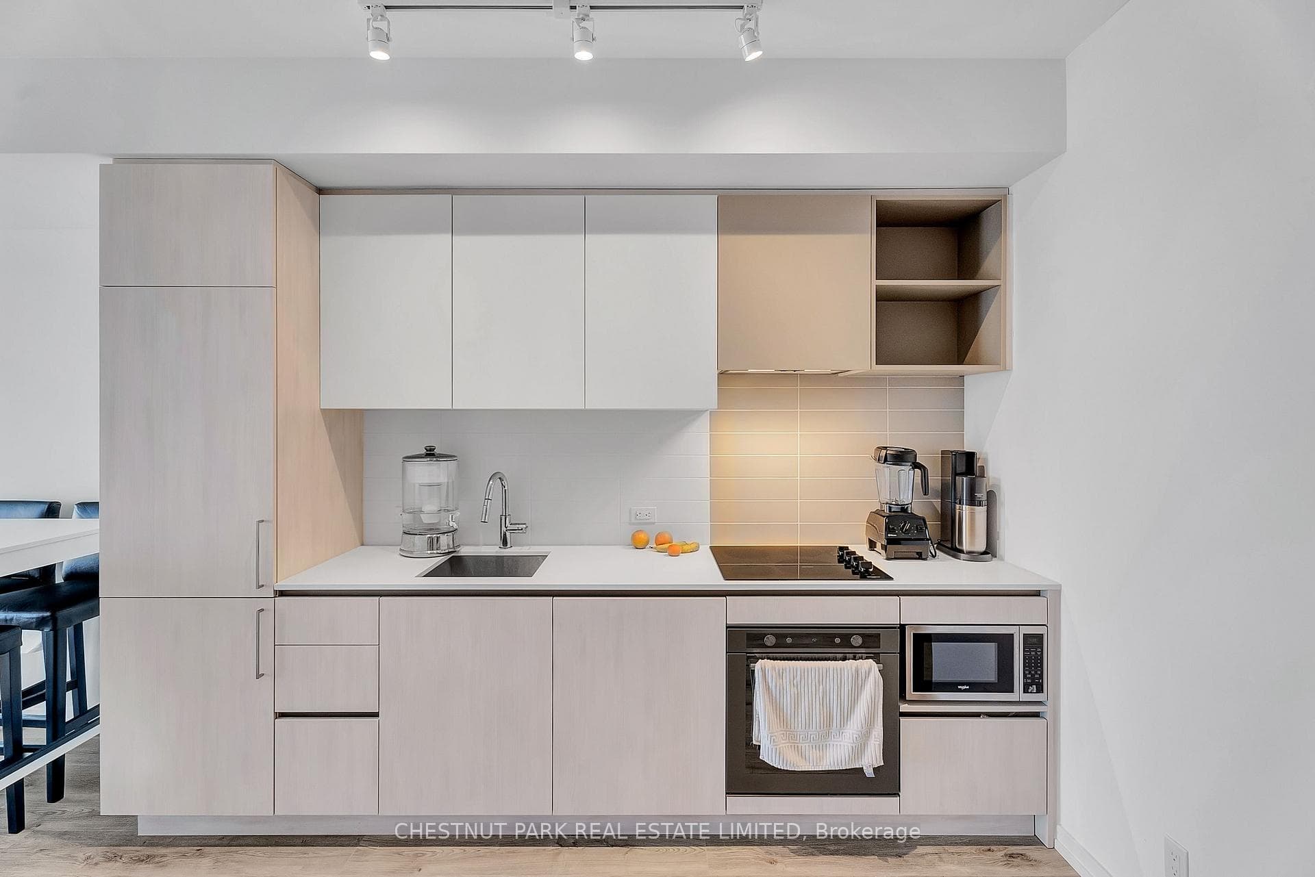 7890 Jane Street Unit 1607 photo 15