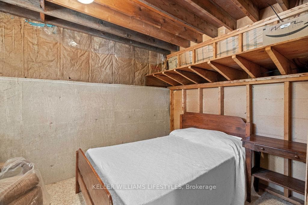 7403 SANDERSON Road photo 23