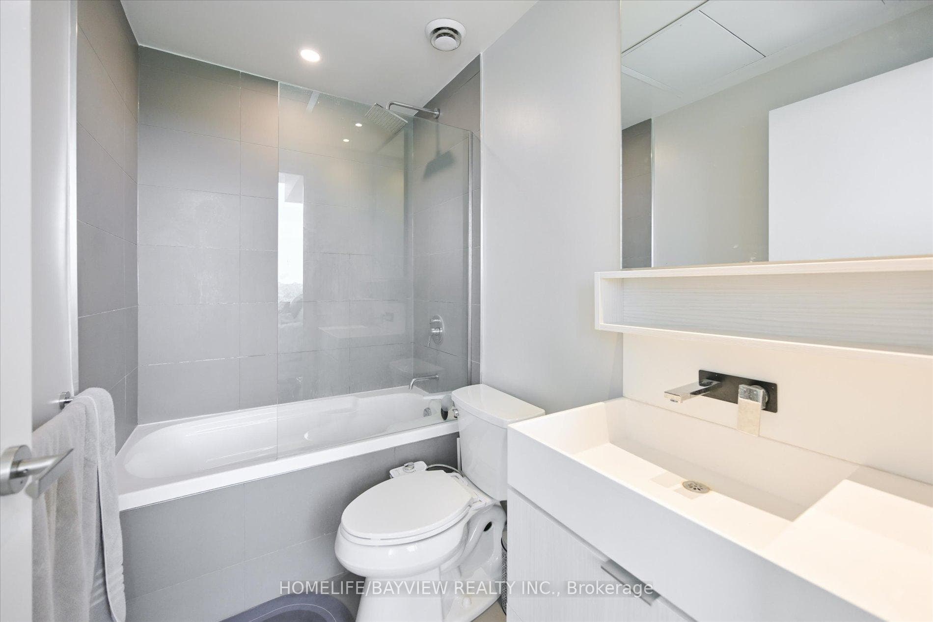 8 Hillsdale Avenue Unit 1719 photo 16