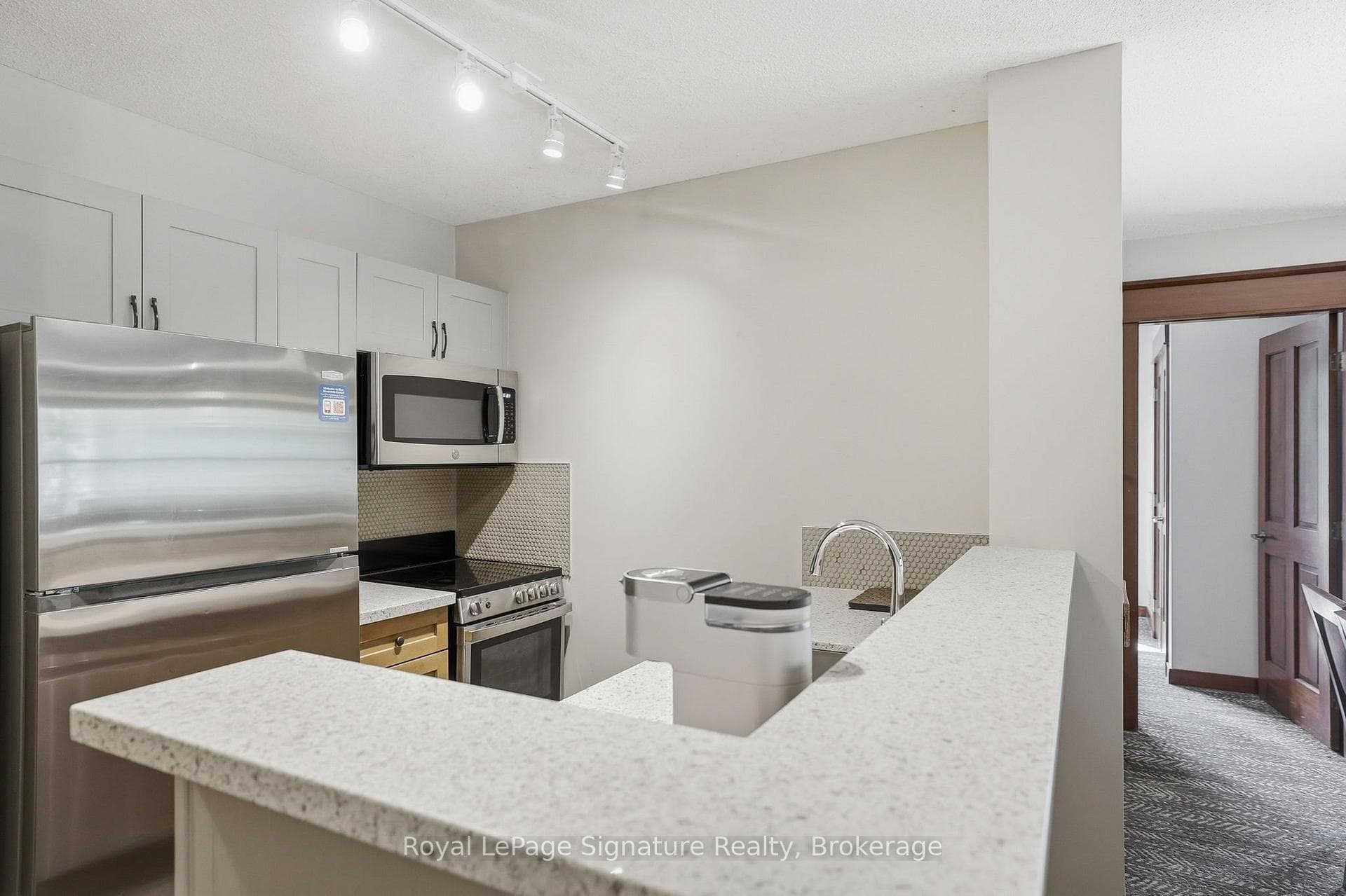 152 Jozo Weider Boulevard Unit 201 photo 13