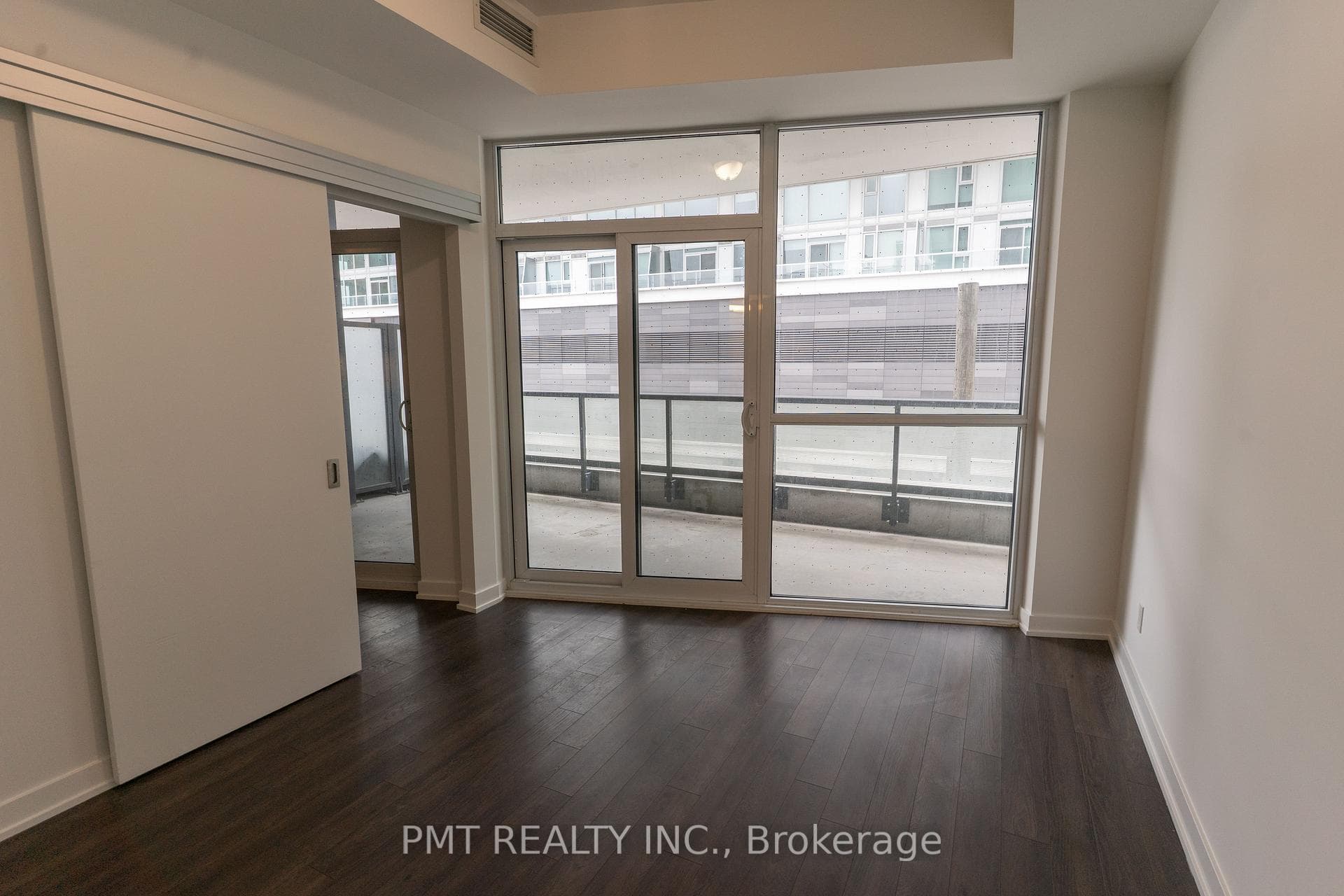 30 Ordnance Street Unit 306 photo 5