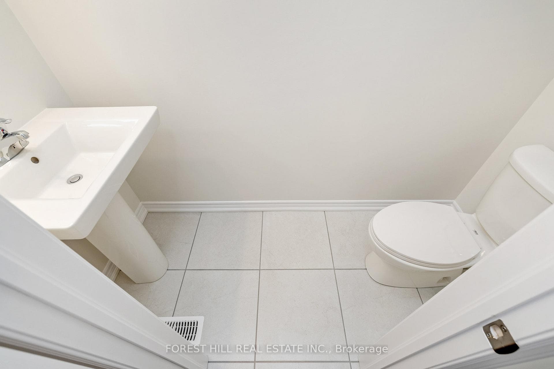62 Georgina Street photo 19