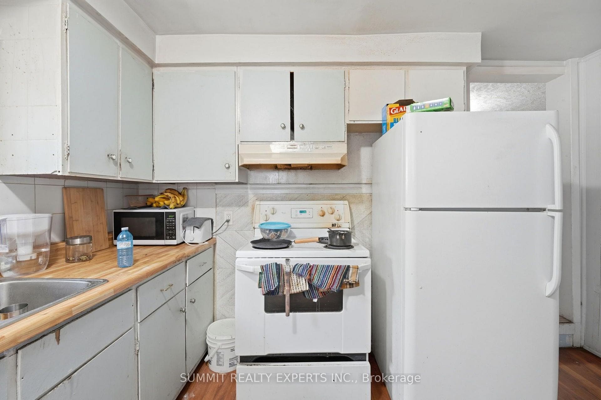 225 Ainsile Street photo 15