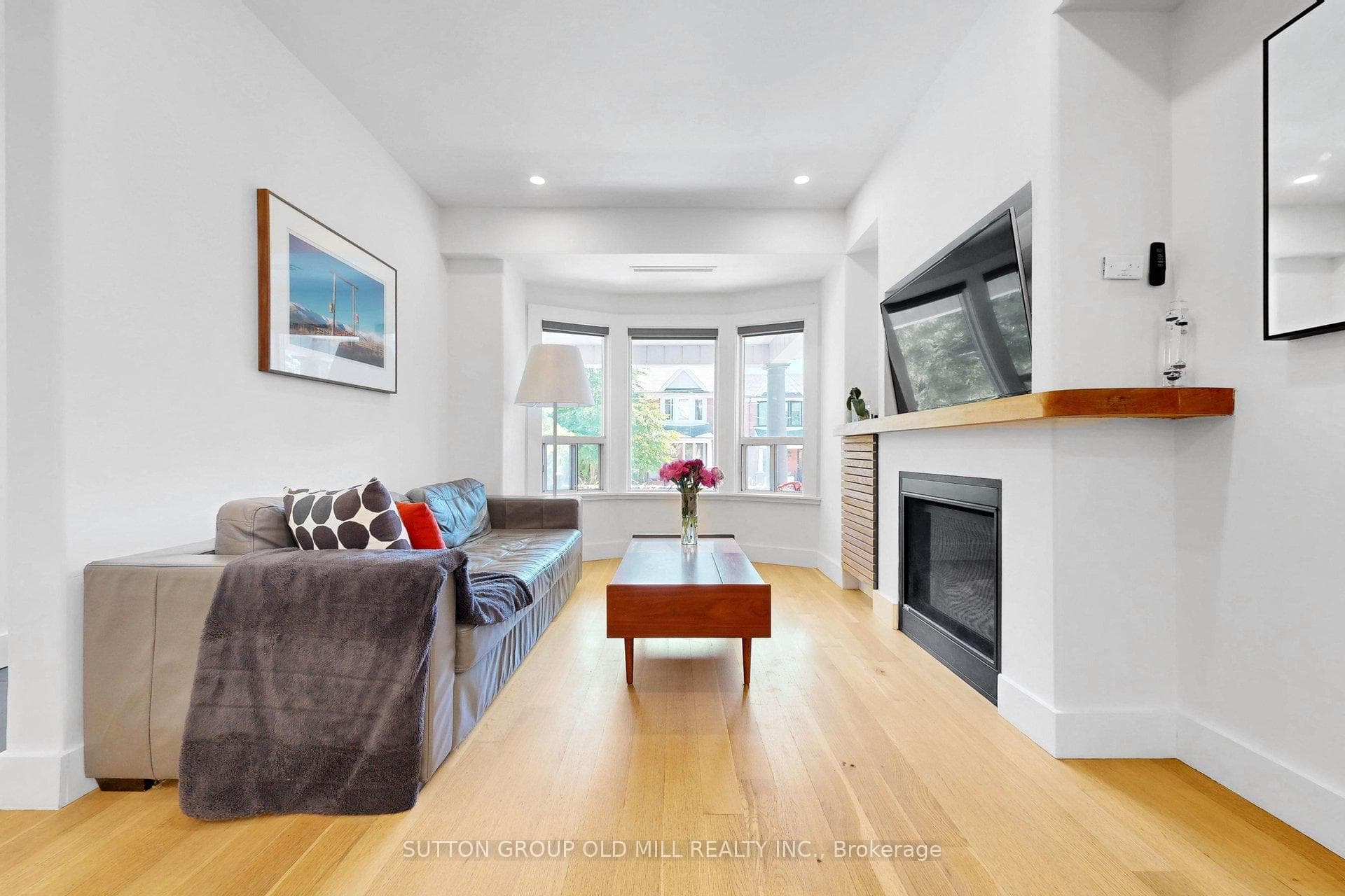 90 Fermanagh Avenue photo 7