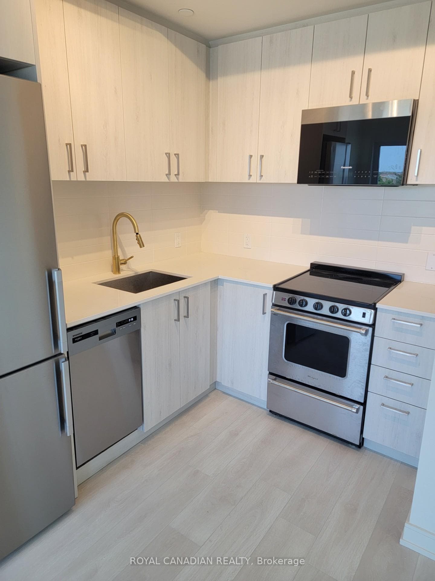 8010 Derry Road Unit 509 photo 6