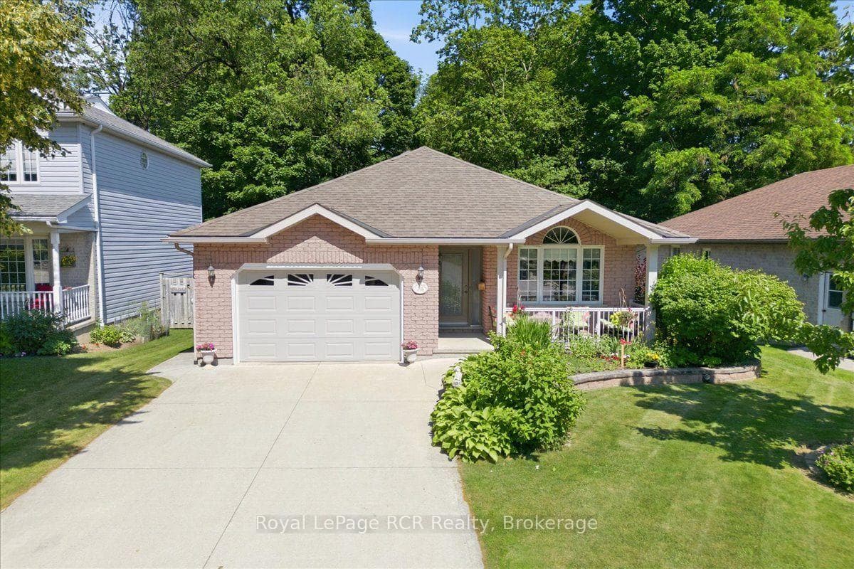 255 2nd Avenue photo 2