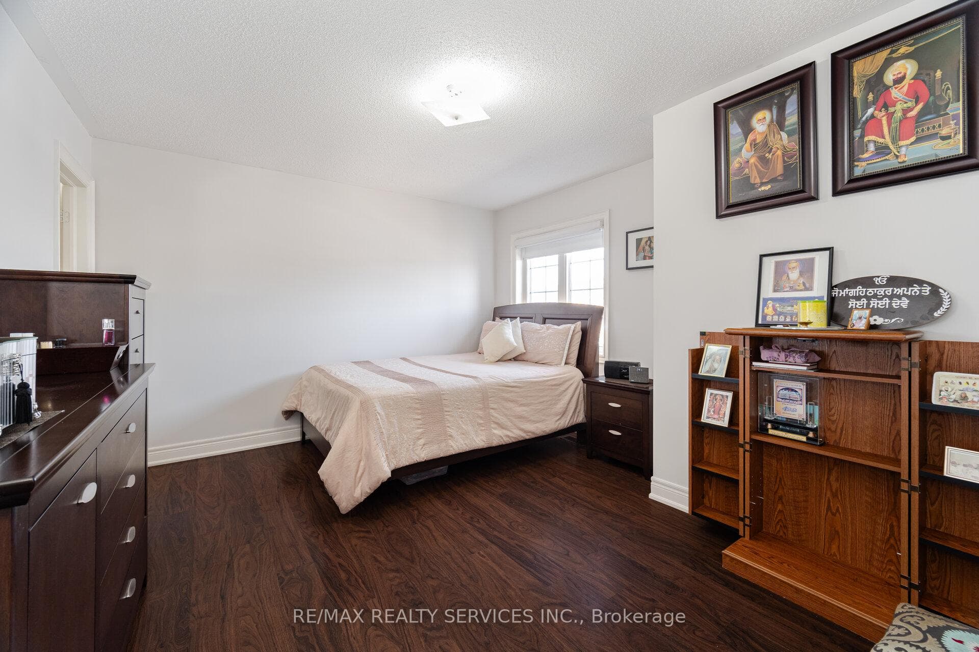 1 Brookwater Crescent photo 24