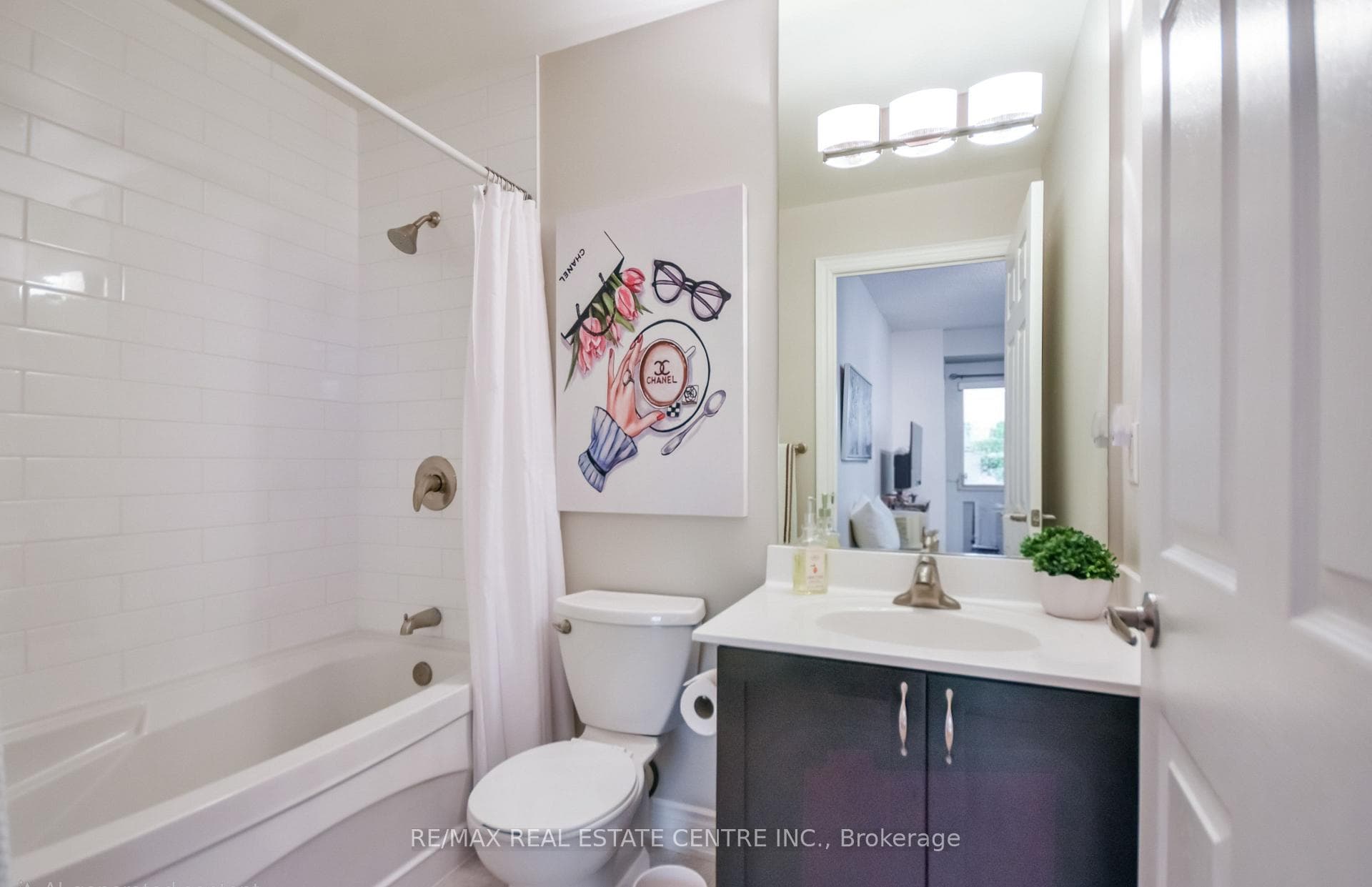 354 Atherley Road Unit 213 photo 33