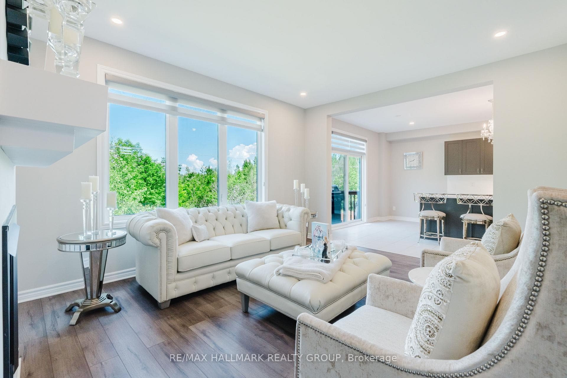 678 Eagle Crest Heights photo 11