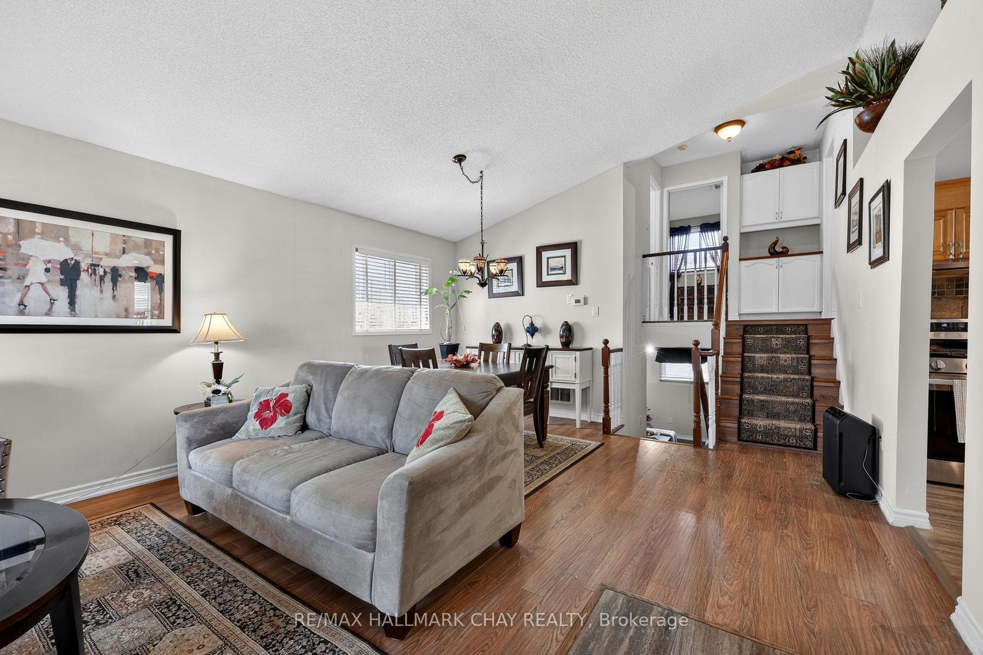62 Leggott Avenue photo 5