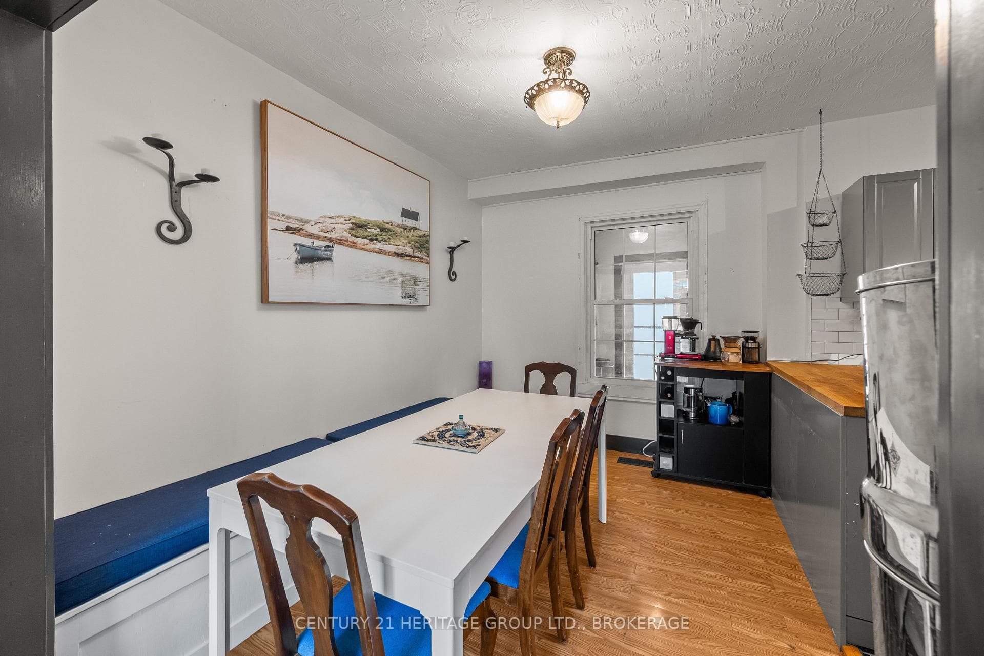 127 Stephen Street photo 9
