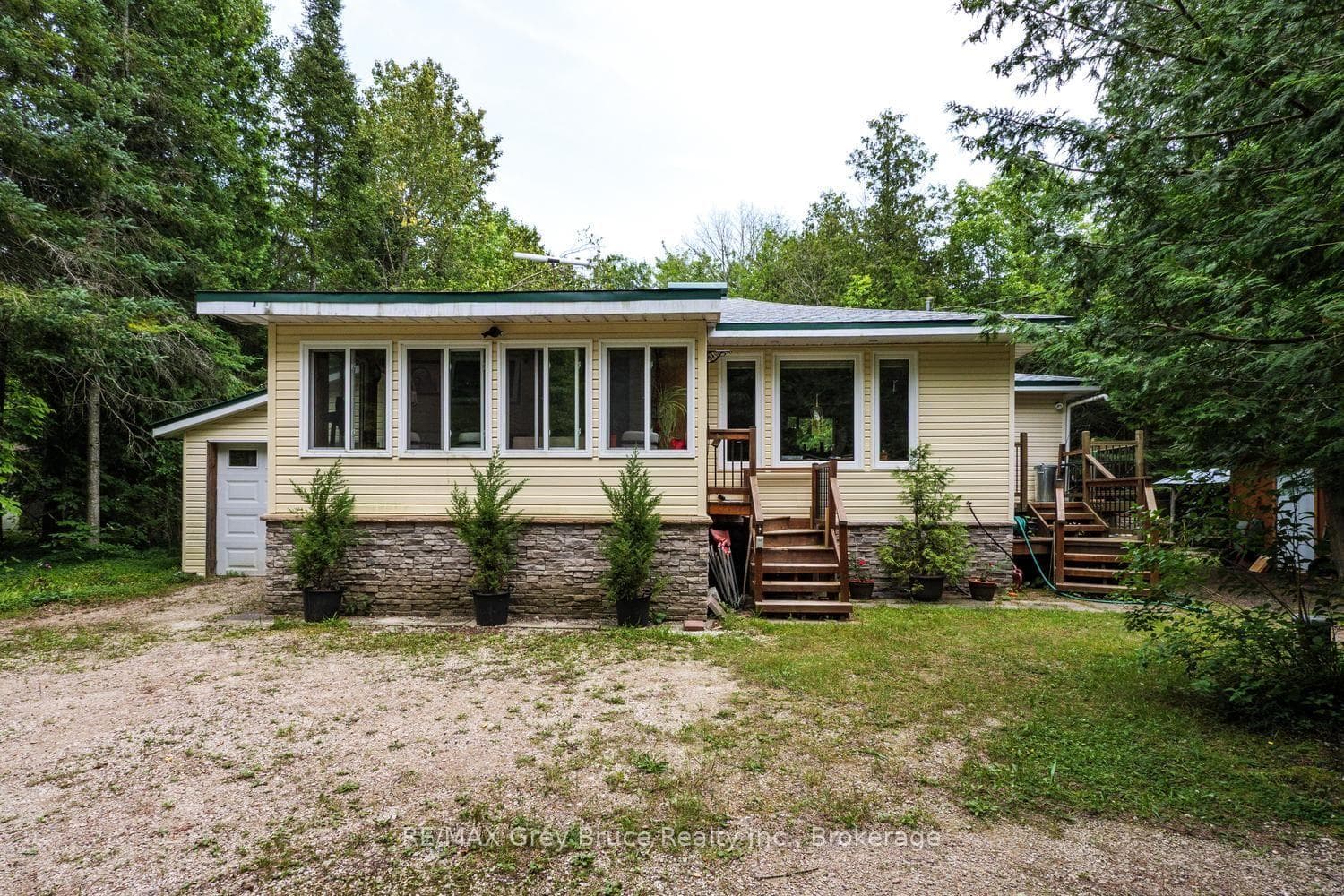 496 Berford Lake Road photo 1