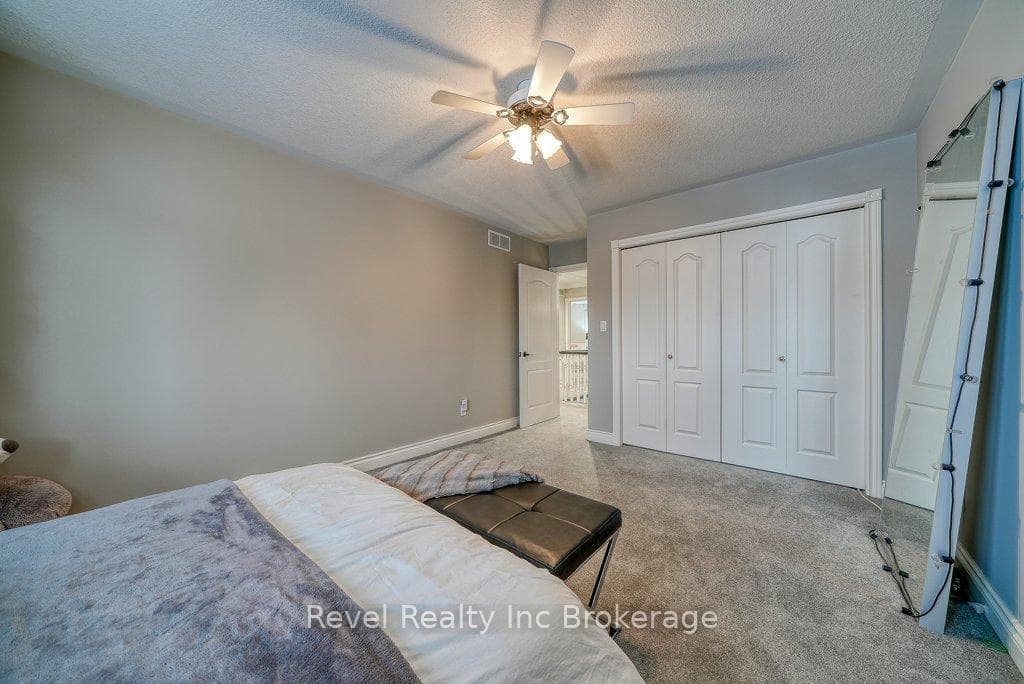 715 Springbank Avenue photo 31