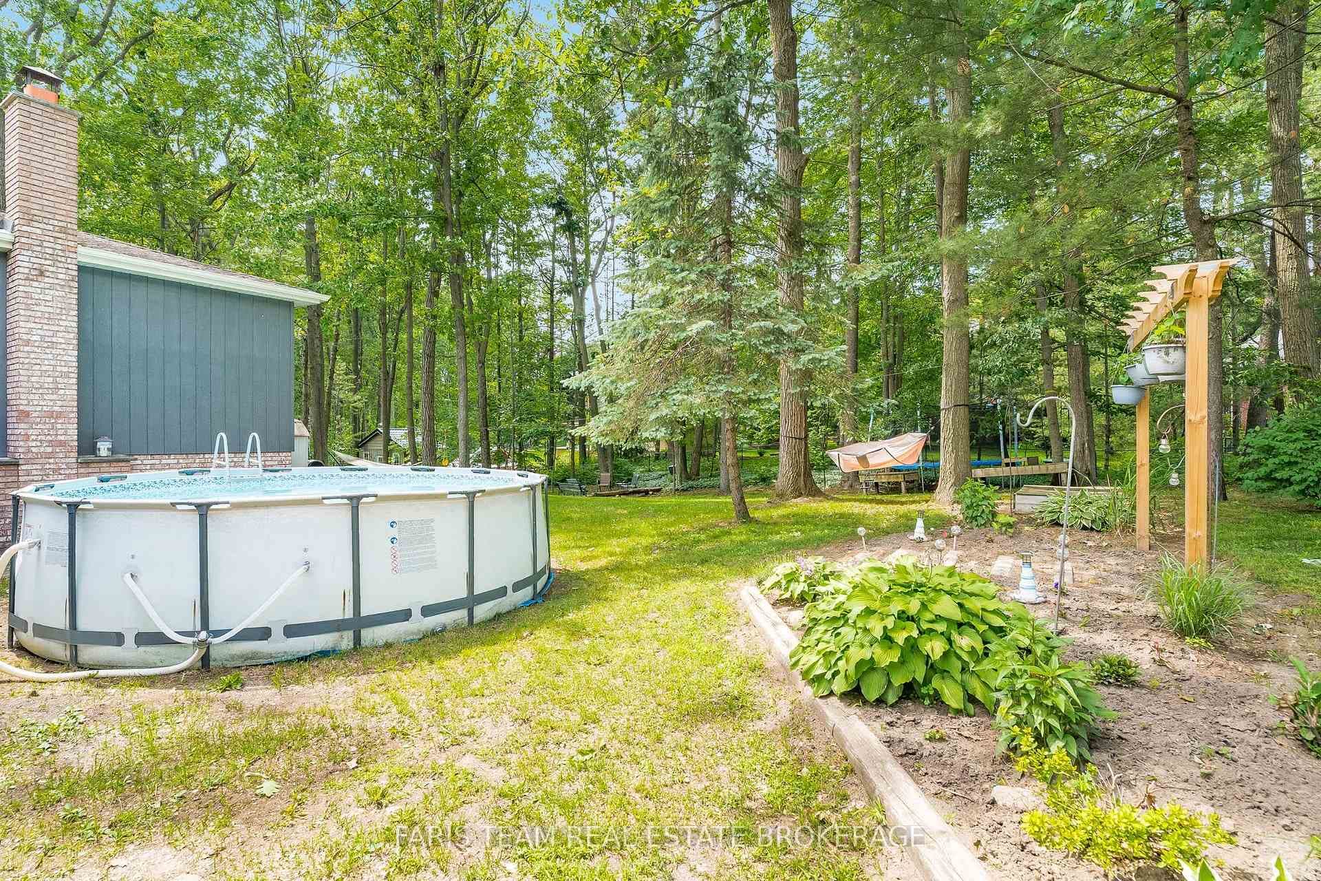 1202 Sunnidale Road photo 22