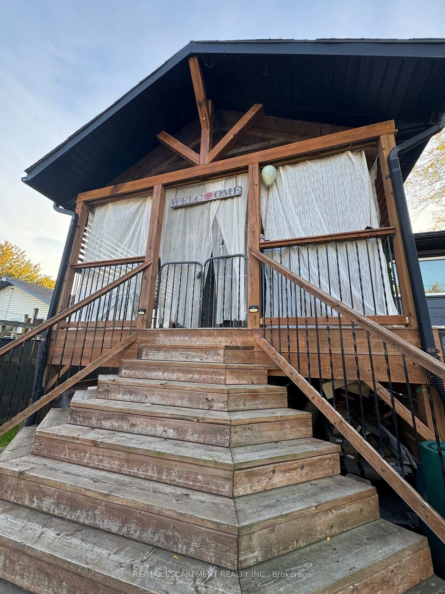 24 Woodhouse Avenue photo 17