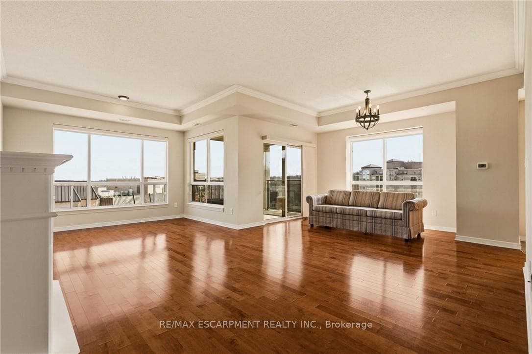 4000 Creekside Drive Unit 703 photo 17
