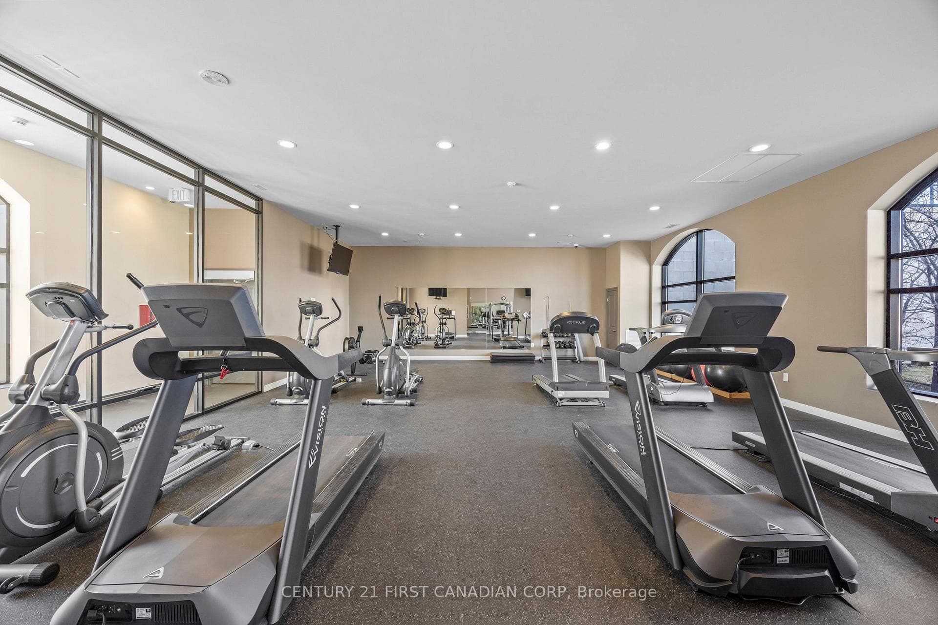 240 Villagewalk Boulevard Unit 605 photo 36