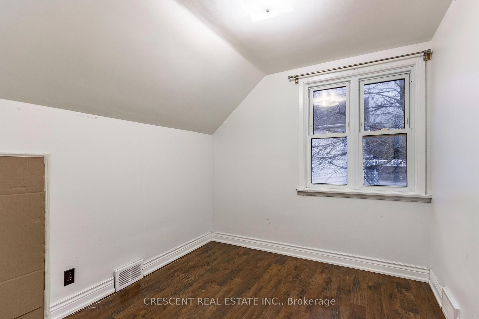 261 Barrie Road Unit Main & Upper photo 27