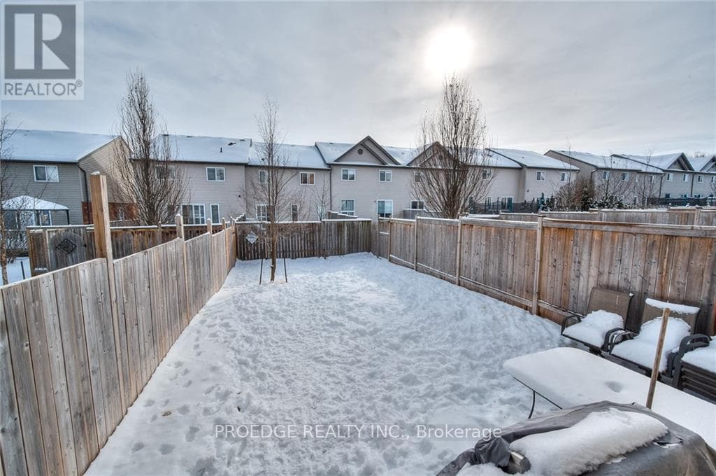 595 Goldthread Street photo 25