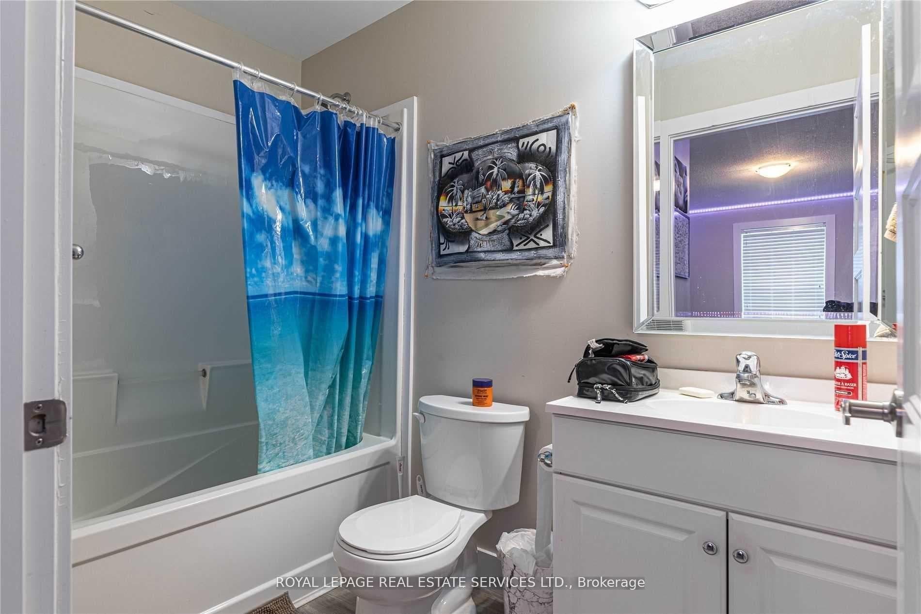 187 Rathowen Street photo 13