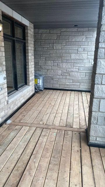 1555 Moonseed Place photo 3