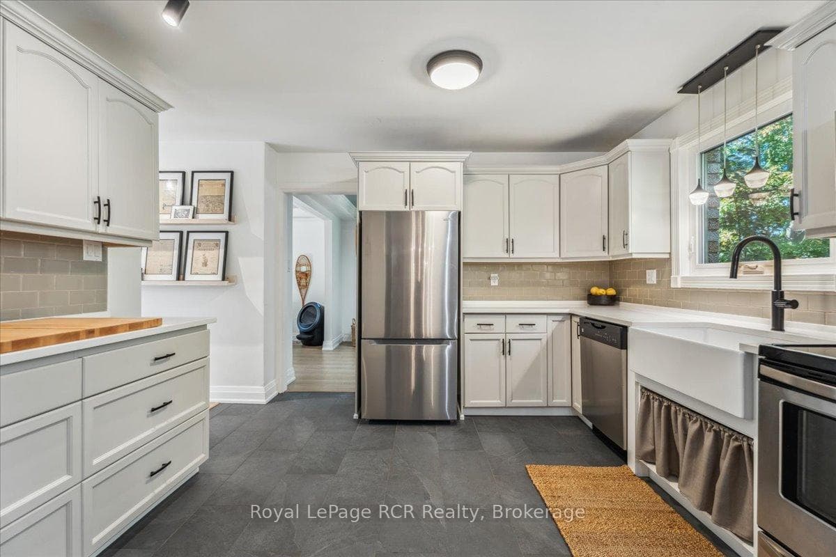 242 1ST STREET A N/A photo 32